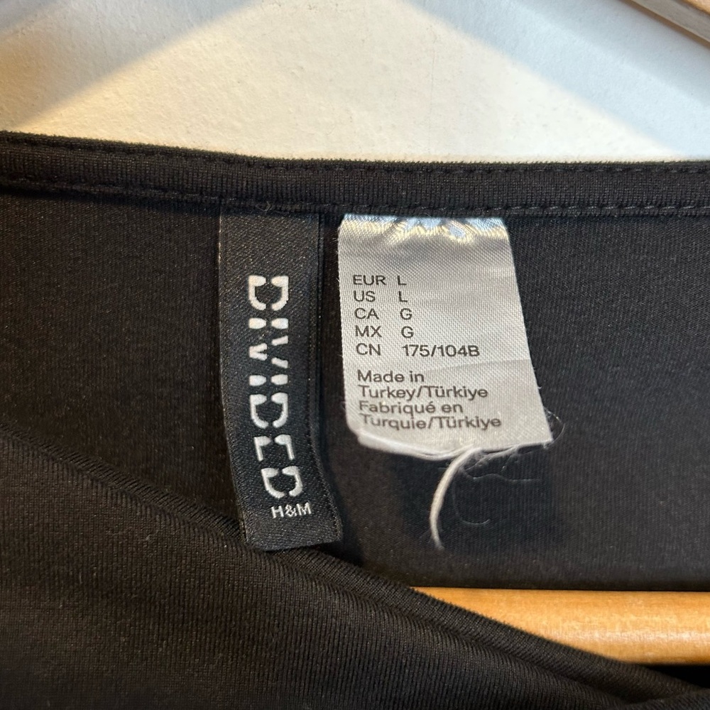 H&M TWIST-DETAIL CROP LONG SLEEVE STRETCH TOP BLACK - Picture 8 of 10